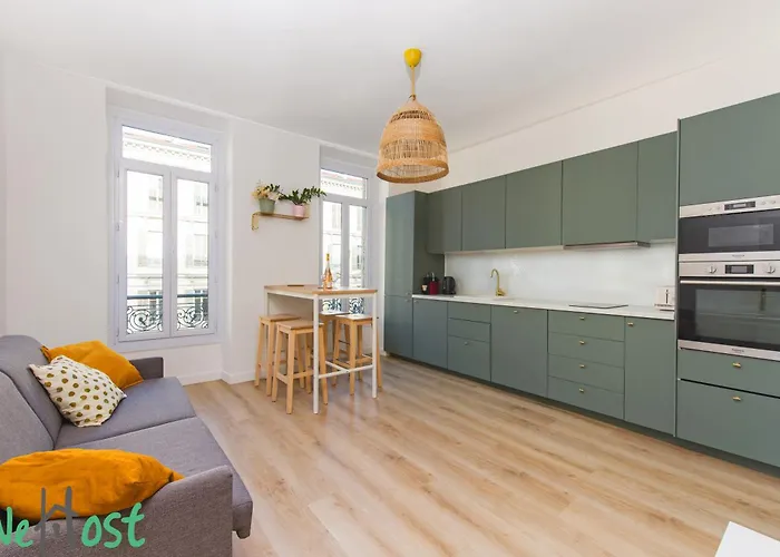 Appartement Contemporain Centre Ville Et Plages